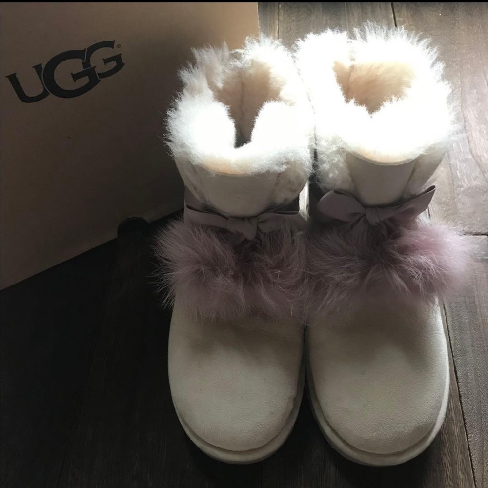 UGG Women's gita pink bow boots